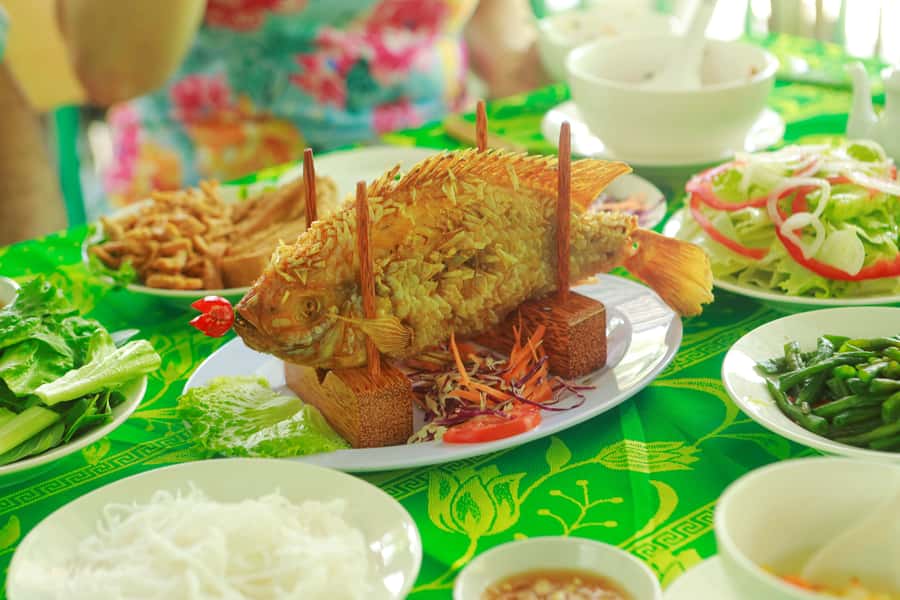 1 Day Mekong Tour: Cai Rang Floating Market & MyTho-Ben Tre - Lunch, hammocks, and a brief look at village life