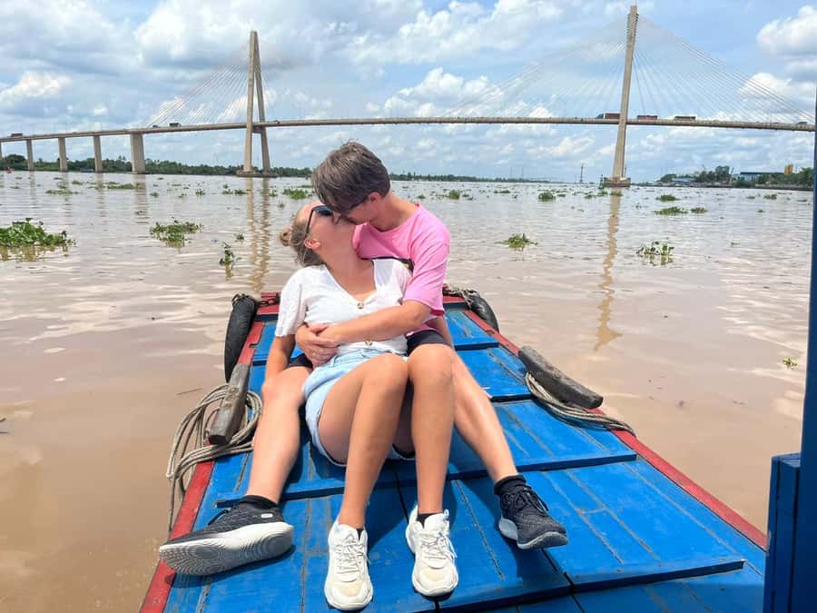 1 Day Mekong Tour: Cai Rang Floating Market & MyTho-Ben Tre - Fruit and traditional folk music