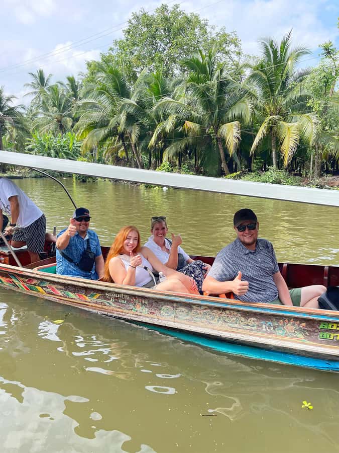 1-Day Trip: Floating Market & Railway Market by Toyota Camry - Damnoen Saduak before the crowds