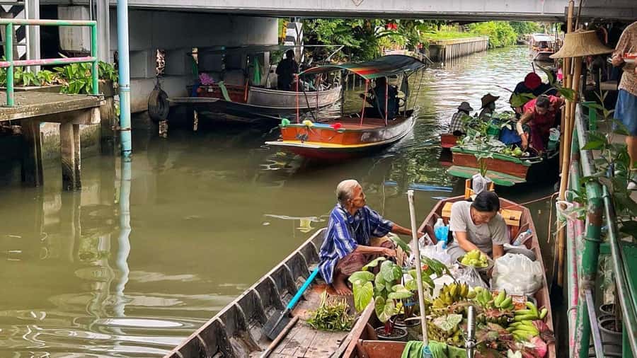 3 Hrs Private boat Tour Bangkok Floating Market by Flat Boat - Key things to know before you book