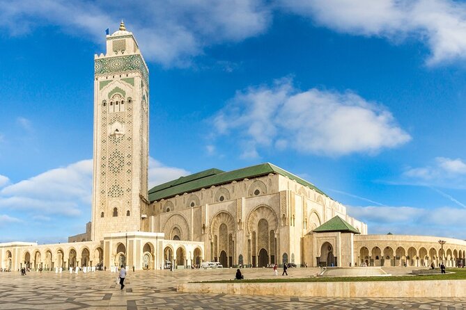5 am in Casablanca: Mosque, Medina, Beach , Souks , Coffee and more - Key points to know before booking