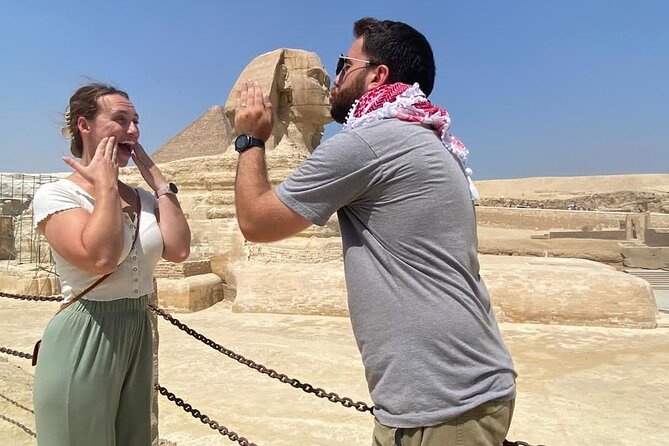 8-Hours private tour of Giza pyramids, Egyptian museum&Bazaar - One day from the pyramids to old Cairo