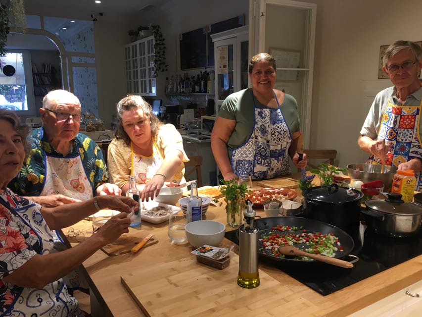 A Coruña: Local Market Shopping and Cooking Workshop - Cooking a Galician lunch together