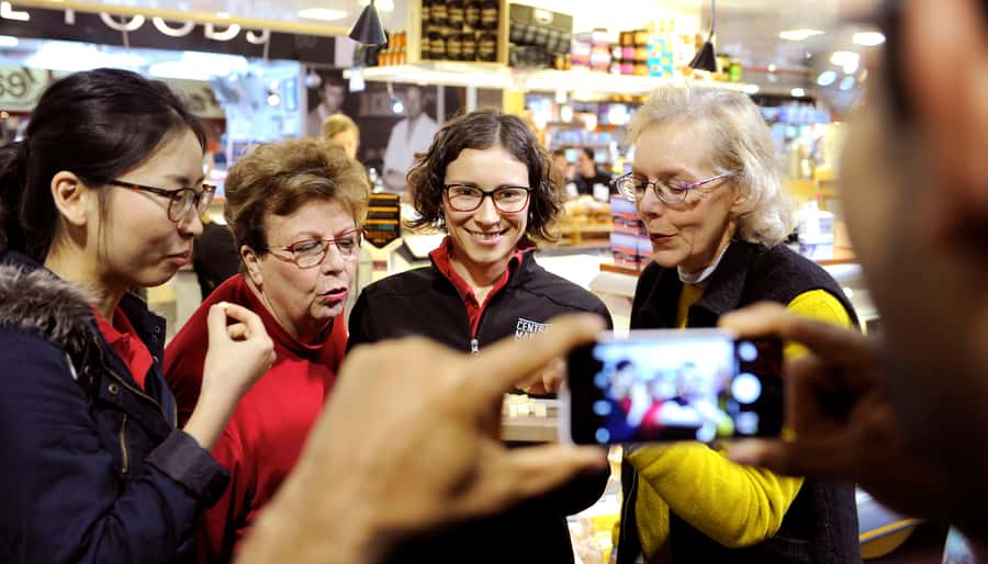 Adelaide: Central Market Early Risers Breakfast Tour - Why an early start changes the market experience