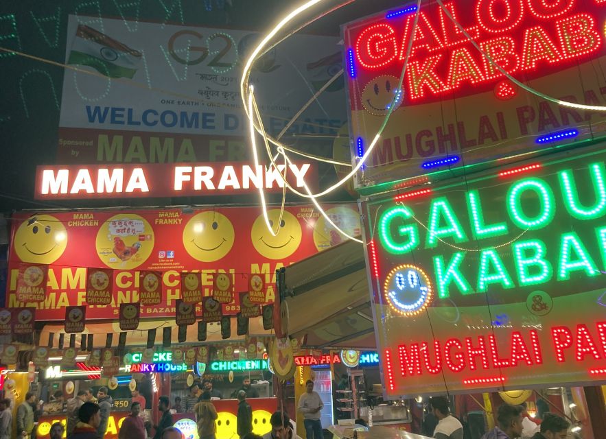 Agra: Sadar Bazar Food Market Night Walking Tour by Tuk-Tuk - Why Sadar Bazar is a good place to eat in Agra