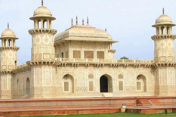 Agra: Street Food and Walk Tour with Spice Market by Tuk-Tuk - Who will get the most from this tour