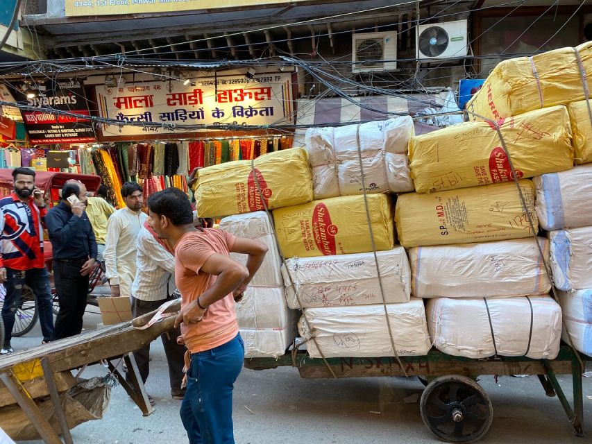 Agra: Street Food Tour with Spice Market on Tuk-Tuk Ride - The spice market and the practical side of Indian ingredients