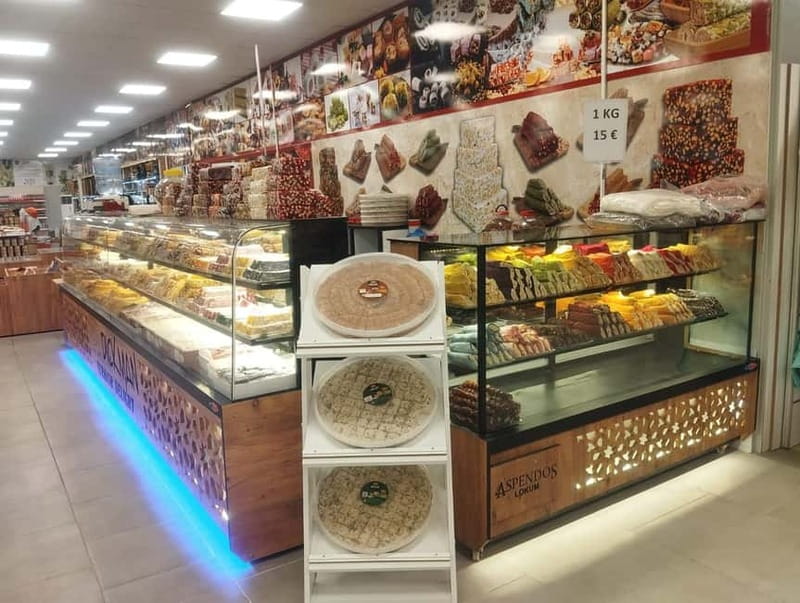 Alanya/Manavgat: Waterfall, Boat Tour With Lunch, Big Bazaar - Guides, languages, and the group experience