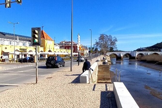 Algarve Wines Tasting Shared Experience at Mercado Municipal de Silves - Why the small group size changes the mood