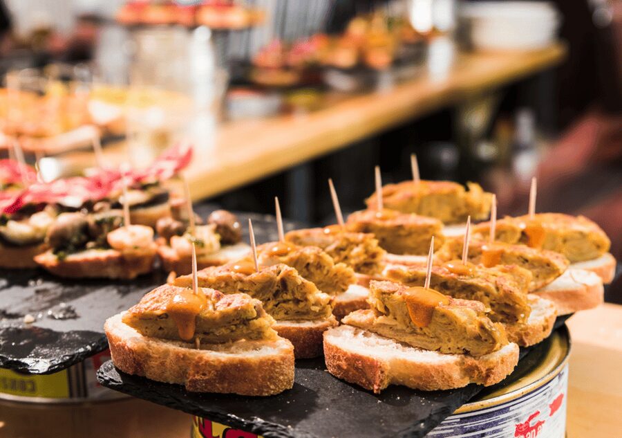 Alicante: Bullring and Central Market Gastronomic Tour - Price, group size, and overall value