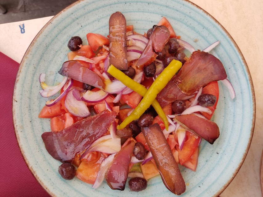 Alicante: Central Market Guided Food Tour with Tapas Bars - How much food do you really get?