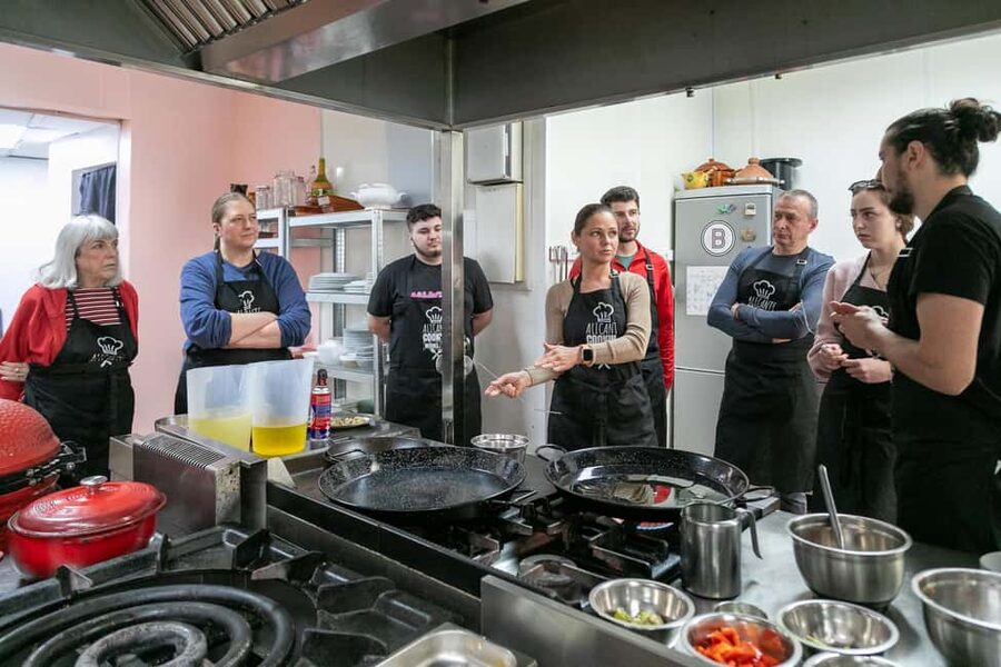 Alicante: Paella & Sangria Class with Tapas and Market Visit - Cooking inside a real Alicante restaurant