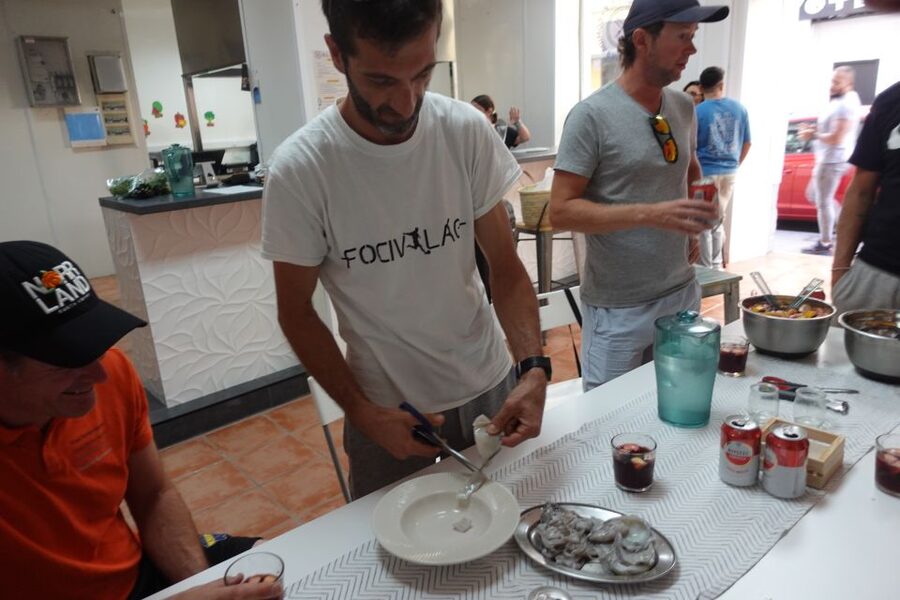 Alicante: Paella & Sangria Class with Tapas and Market Visit - Should you book the Alicante paella and sangria class?