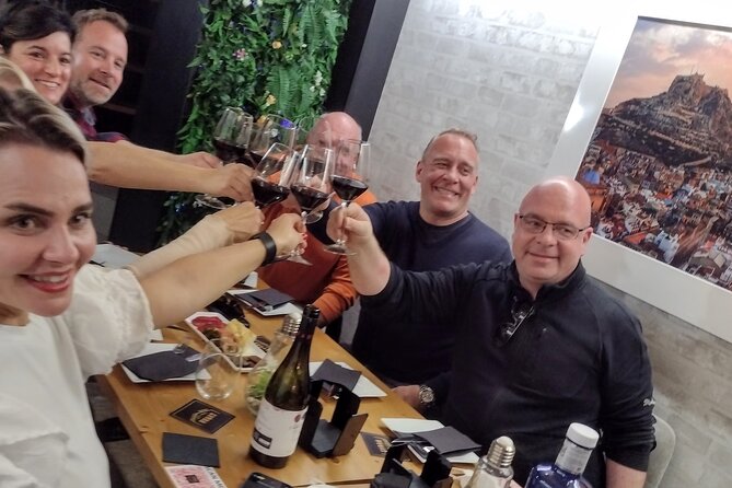 Alicante traditions and tasting at the market - A local bar near the old town