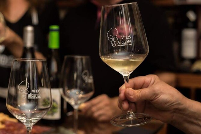 Alicante traditions and tasting at the market - What to know before you book