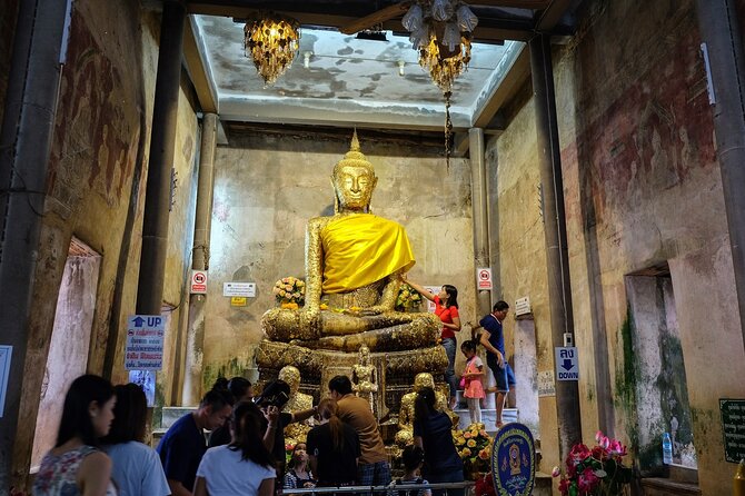 Amphawa Floating & Maeklong Railway Train Market Private Tour - Why the Maeklong train market is worth the long ride