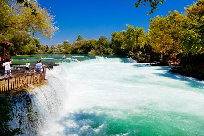 Antalya: Manavgat River Cruise, Waterfalls and Market Tour - Shopping in Manavgat and the fixed-price stop