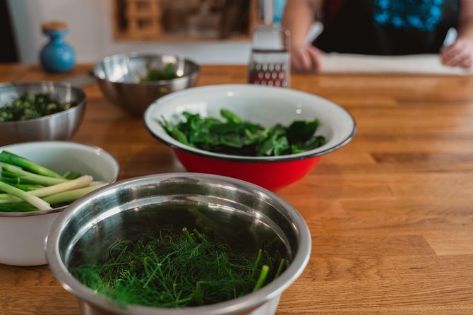 Athens: Classic Cooking Class with Market Visit and Wine - Why this cooking class works well in Athens
