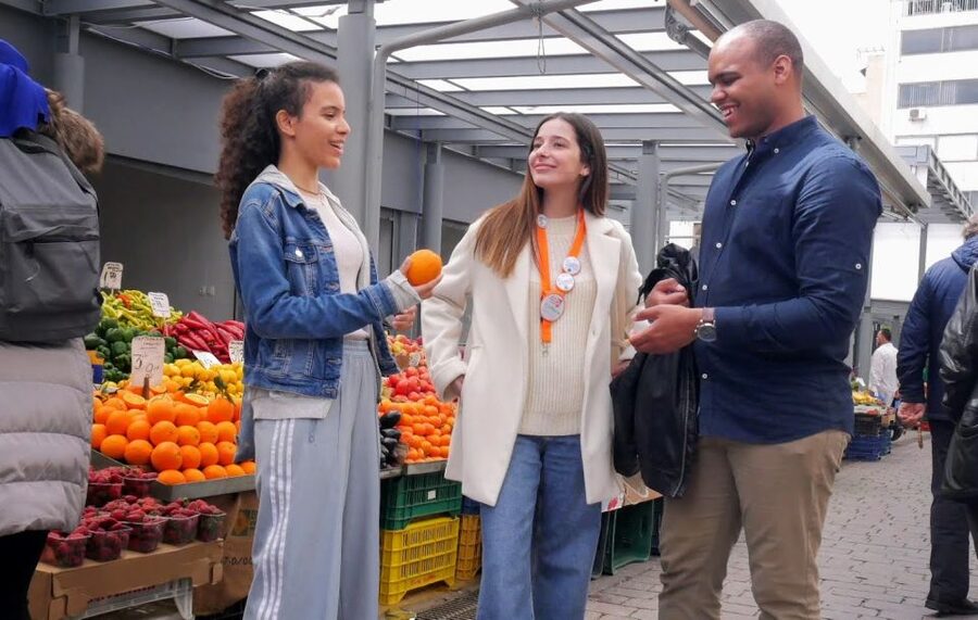 Athens: Food Tasting Tour in Plaka with Central Market Visit - Plaka’s lanes and old Athens atmosphere