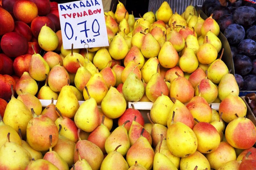 Athens: Local Markets with Artisanal Crafts Walking Tour - Omonia closes the route with coffee and street food