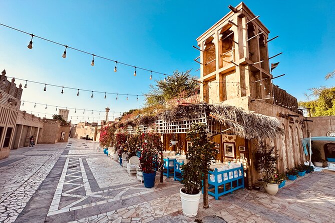 Authentic Old Dubai, Souks, Tastings & local boat Guided Tour - Gold Souk: spectacle with a sales pitch