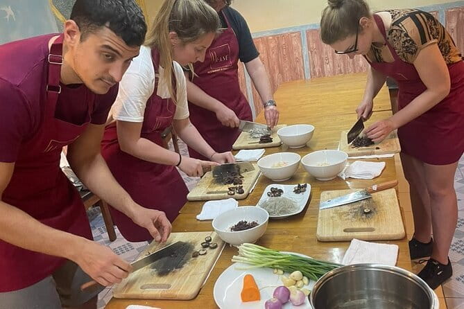 Authentic Vietnamese Cooking Class with Market Visit in HCMc - Group Size and Personal Attention
