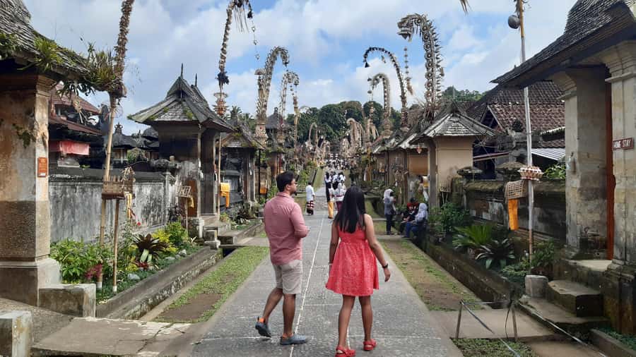 Bali: Penglipuran Village, Waterfall, and Night Market Tour - Walking under the Hutan Bambu canopy