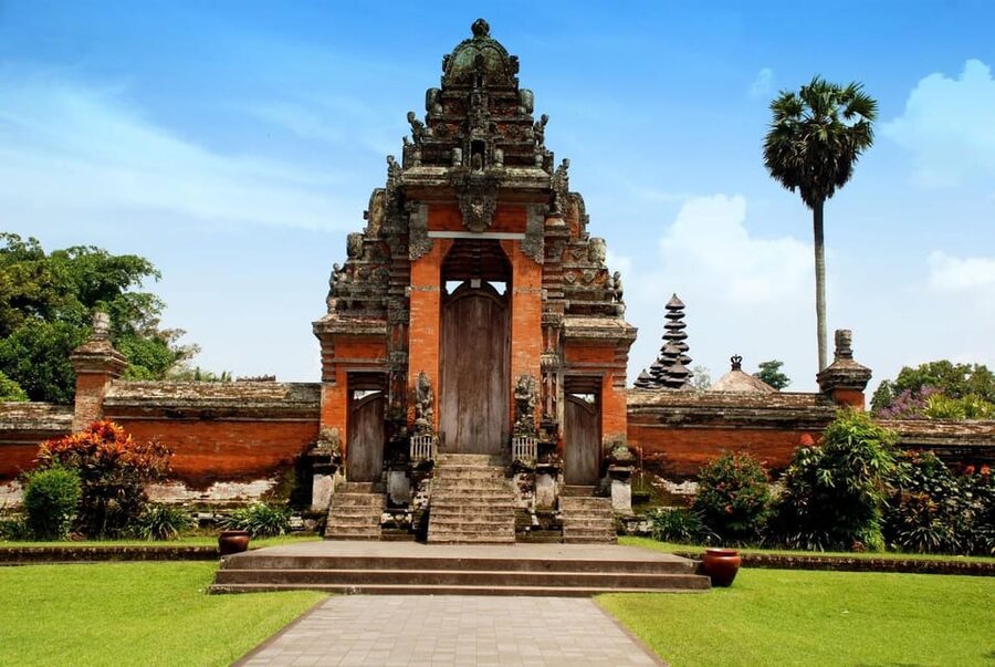 Bali: Turtle Conservation and Education Tour & Local Market - Food, drinks, and shopping costs need planning