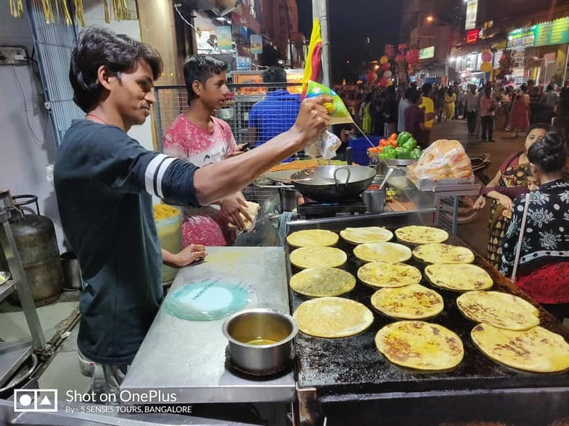 Bangalore: Food Street Walk and a colourful bazaar - Moving from KR Market to VV Puram