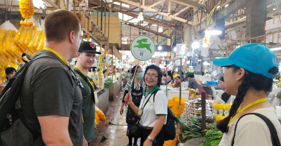 Bangkok:4Hour Flower Market and Little India Tour Mini Group - Inside Pak Khlong Talat, Bangkok’s flower market