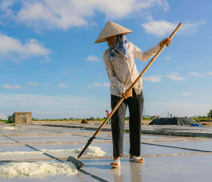 Bangkok: Amphawa Floating & Railway Markets Guided Day Tour - FAQ