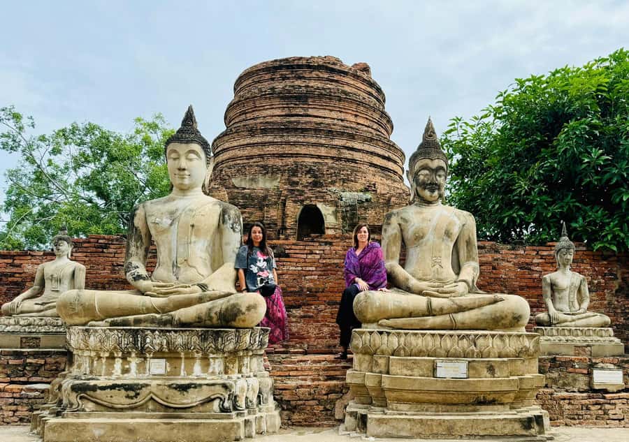 Bangkok: Ayutthaya & Local Market Tour In Spanish or English - Why Ayutthaya works so well as a day trip