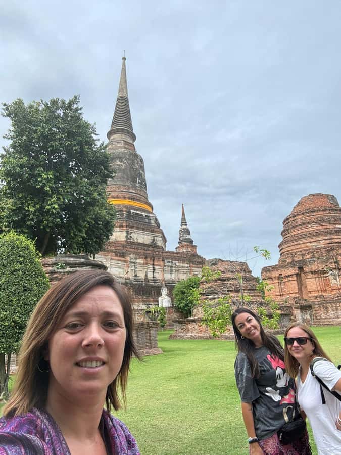 Bangkok: Ayutthaya & Local Market Tour In Spanish or English - A local market brings the day down to street level