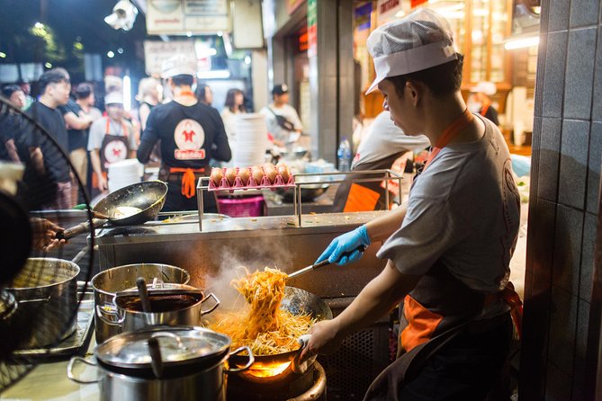 Bangkok by Night: Temples, Markets and Food Tuk-Tuk Tour - Dinner with room for local choices