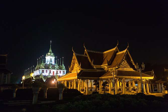 Bangkok by Night: Temples, Markets and Food Tuk-Tuk Tour - Chinatown finishes the night with dessert