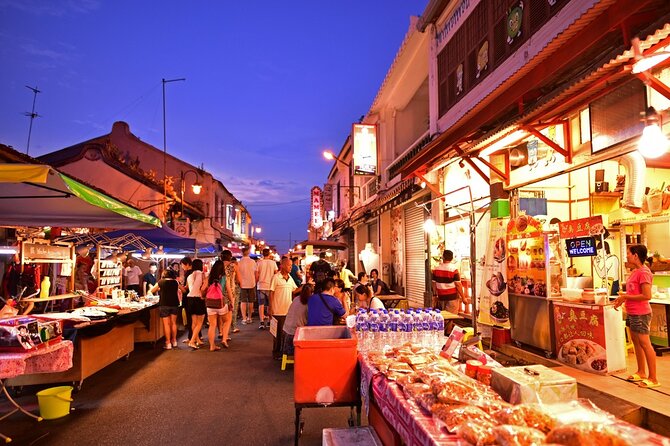 Bangkok by Night Tuk Tuk Tour: Markets, Temples & Food - The guides shape the evening