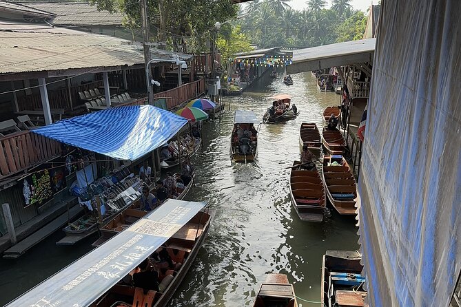 Bangkok Damnoen Floating Market and Maeklong Railway Private Tour - Timing, traffic, and weather