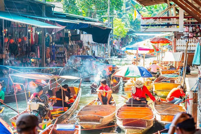 Bangkok: Damnoen Saduak and Maeklong Railway Market Japanese tour - How the transport mix improves the day