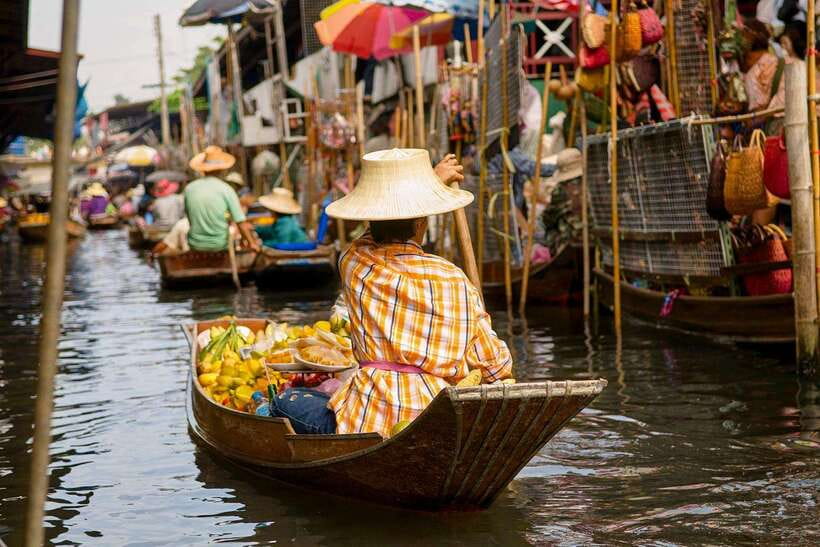 Bangkok: Damnoen Saduak Market and Maeklong Railway Market - Maeklong Railway Market and the train that cuts through it