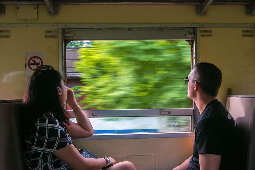Bangkok: Damnoen Saduak Market and Maeklong Railway Market - The Bangkok departure matters more than it looks