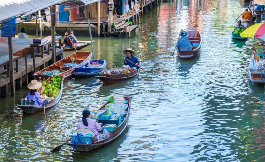 Bangkok : Damnoen Saduak & Train Market Car Excursion - Why these two markets work well together