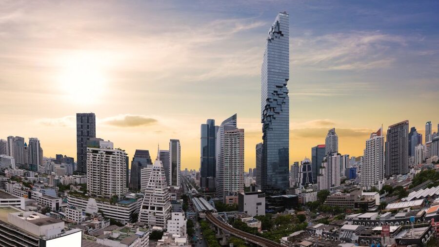 Bangkok: Damnoen Saduak, Train Market & Mahanakhon Day Trip - Should you book it?