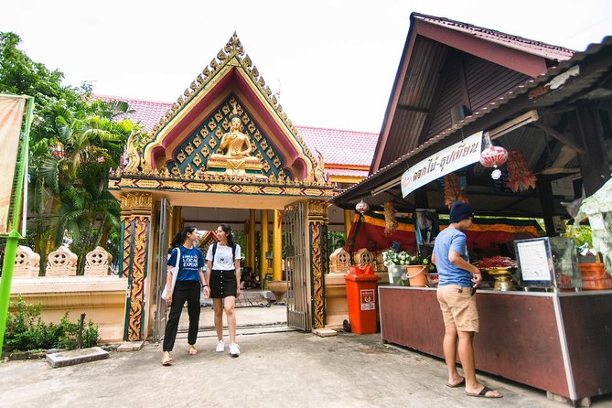 Bangkok Floating Market & Boat Ride to an Orchid Farm - Five hours with pickup and public transport access