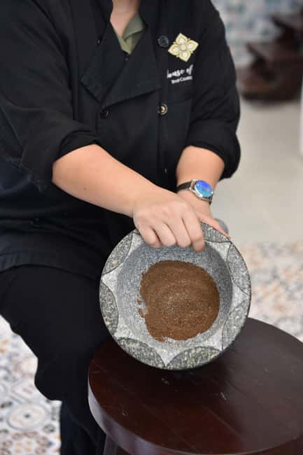 Bangkok: Hands-on Thai Cooking Class & Market Tour in Sathon - Who should book this Sathon class?