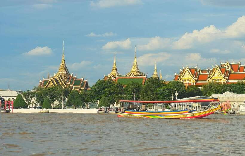 Bangkok Long Boat Canal a Big Buddha & Culture Markets Tour - Why Thonburi’s canals offer a different Bangkok