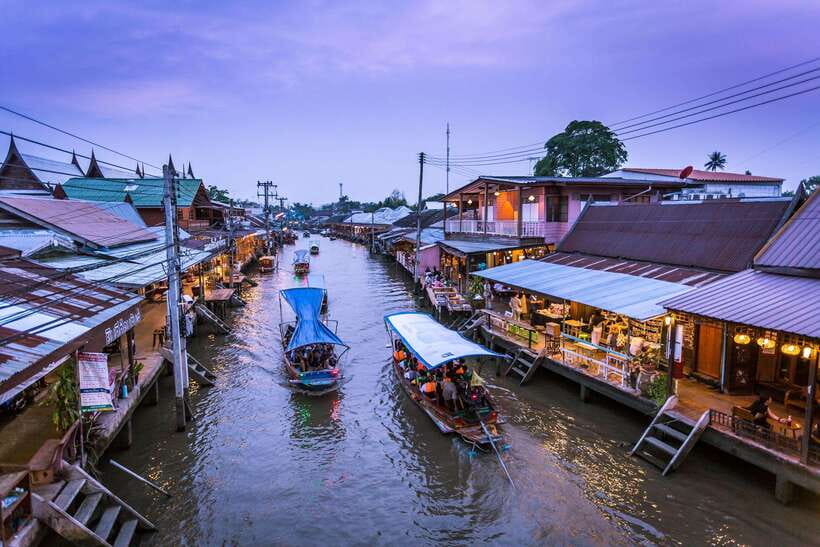Bangkok: Maeklong Railway & Amphawa Floating Market Day Trip - Who should book this day trip?