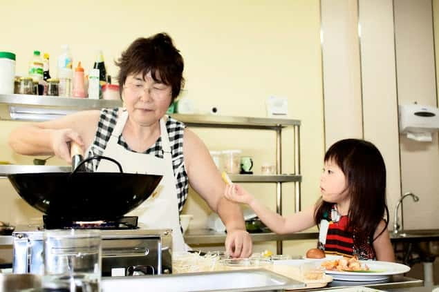 Bangkok: Maliwan Thai Cooking Class with Market Tour - What you may cook
