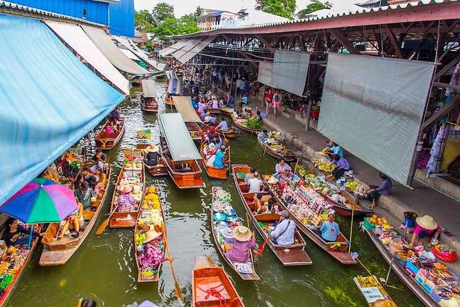 Bangkok Markets, Palaces and Temples Excursion - Mae Klong Market and the train on the tracks