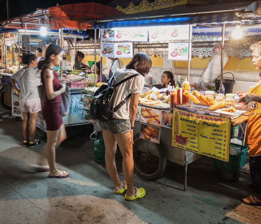 Bangkok Night Tuk Tuk: Private Tour of Markets & Landmarks - What the $302 private price really buys