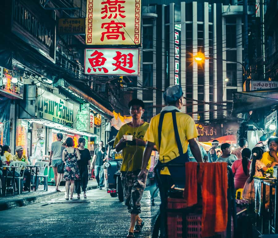 Bangkok Night Tuk Tuk: Private Tour of Markets & Landmarks - Chinatown through Chinagate and Wat Traimit